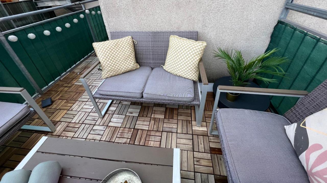 With Balcony Apartment Wien